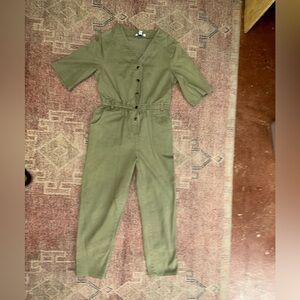She & Sky olive green v neck button down 3/4 sleeve jumpsuit size medium
